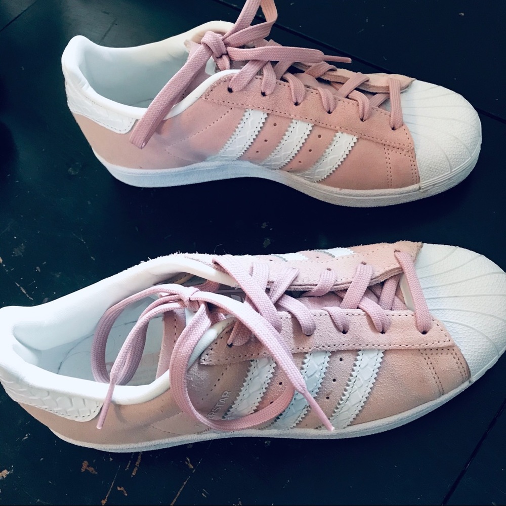 Adidas Sneakers